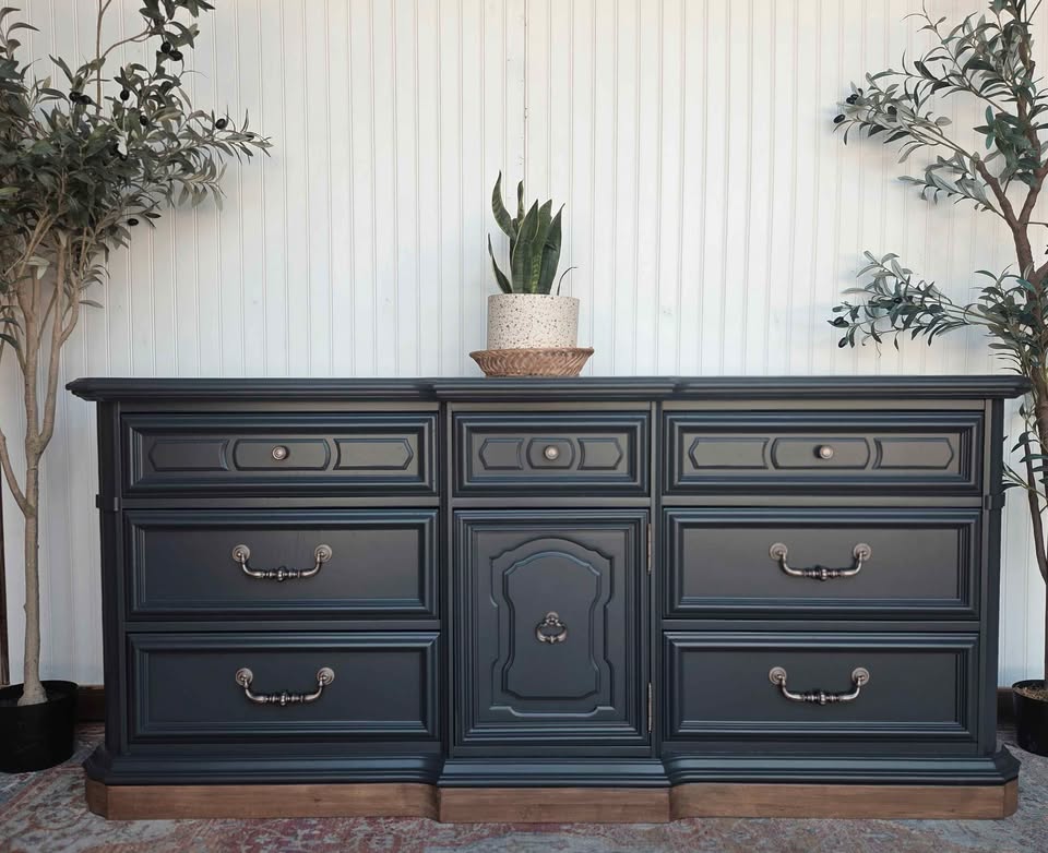 Vintage Stanley Triple Dresser